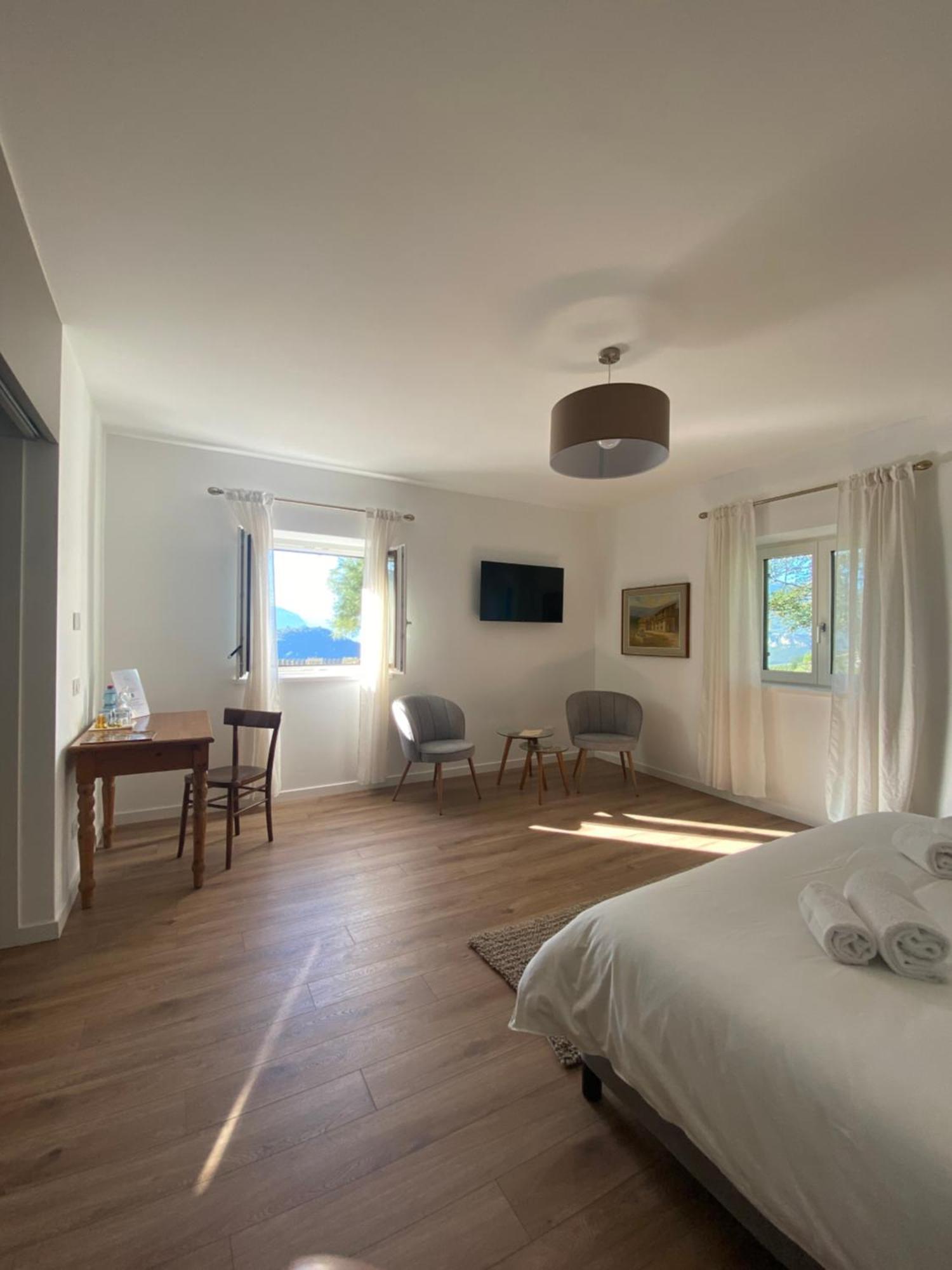 Marina “la Casa In Collina” Bed & Breakfast